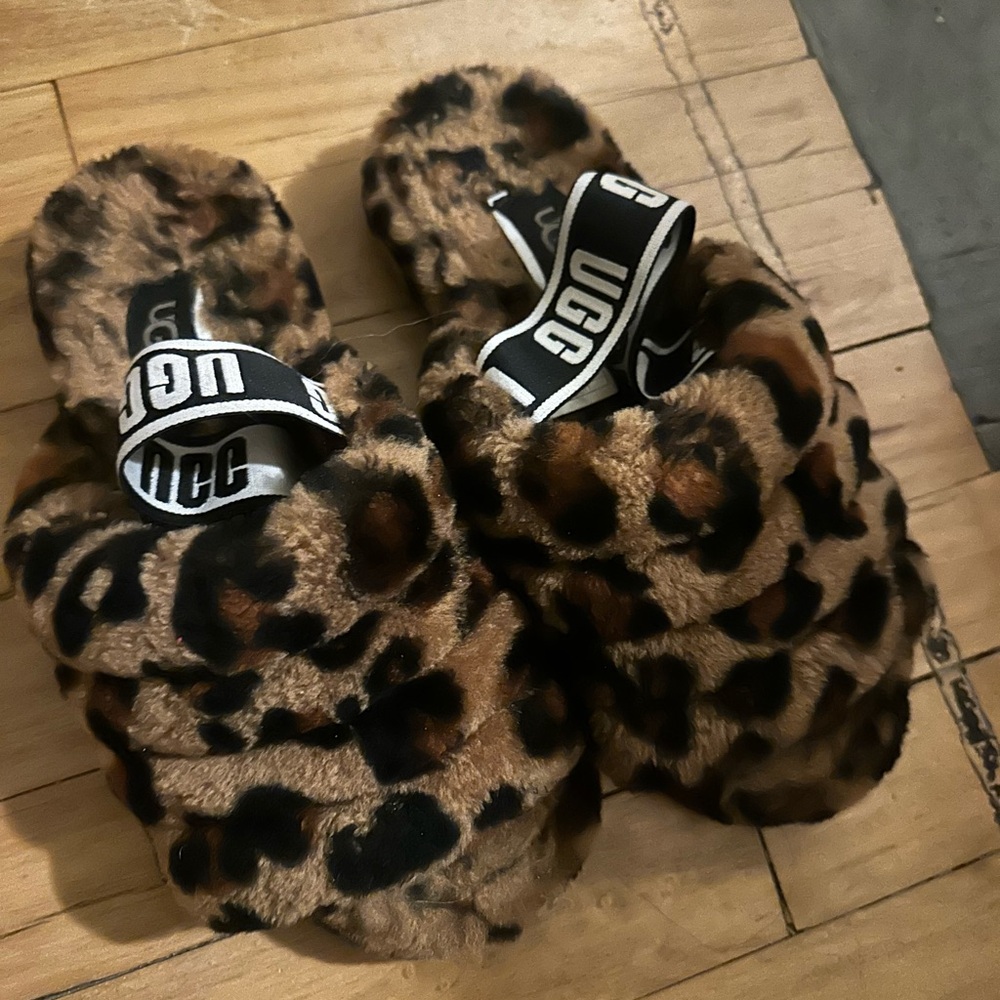 UGG Leopard Print Fuzzy Slippers